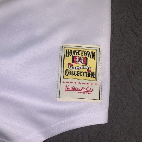 It’s brand new never worn at all 100% authentic - Picture 3 of 4